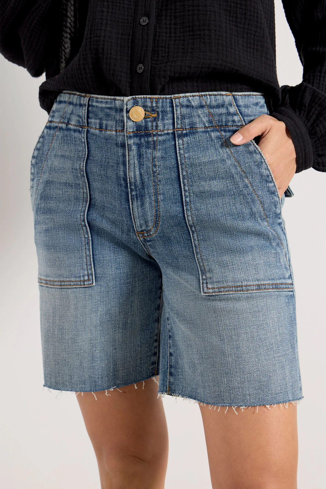 Utility Hailey Short - Image 2